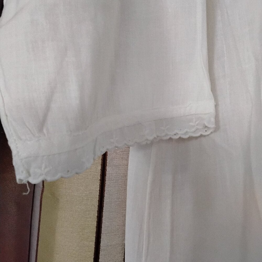 Antique lawn nightgown size M - Picture 4 of 8